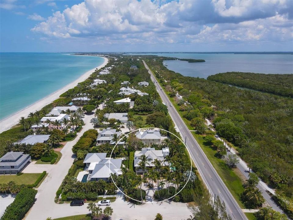 出租: $8,000 (3 贝兹, 3 浴室, 3506 平方英尺)