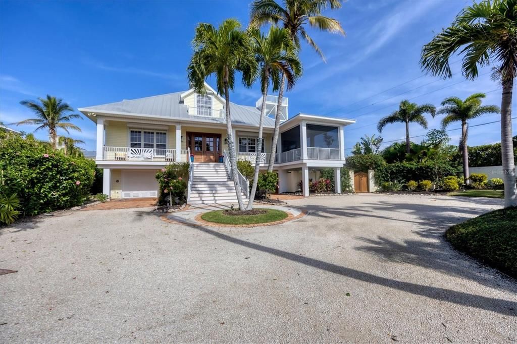 出租: $8,000 (3 贝兹, 3 浴室, 3506 平方英尺)