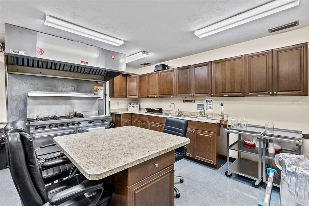 En Venta: $870,000 (0 camas, 0 baños, 8714 Pies cuadrados)