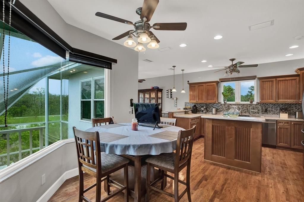 Active With Contract: $674,999 (4 beds, 2 baths, 2972 Square Feet)