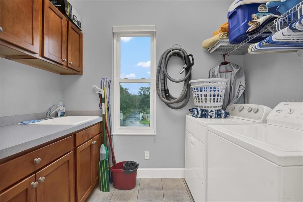 Active With Contract: $674,999 (4 beds, 2 baths, 2972 Square Feet)