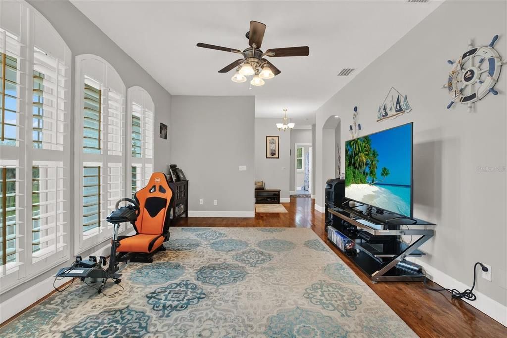 Active With Contract: $674,999 (4 beds, 2 baths, 2972 Square Feet)