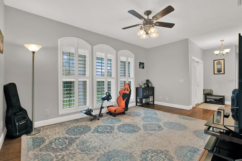 Active With Contract: $674,999 (4 beds, 2 baths, 2972 Square Feet)