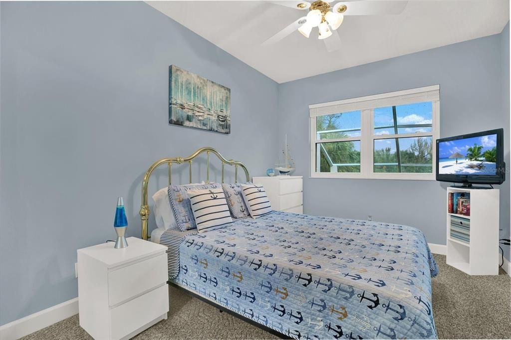 Active With Contract: $674,999 (4 beds, 2 baths, 2972 Square Feet)