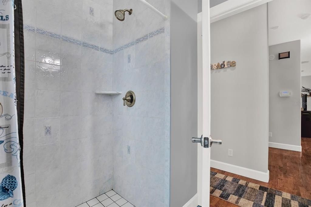 Active With Contract: $674,999 (4 beds, 2 baths, 2972 Square Feet)