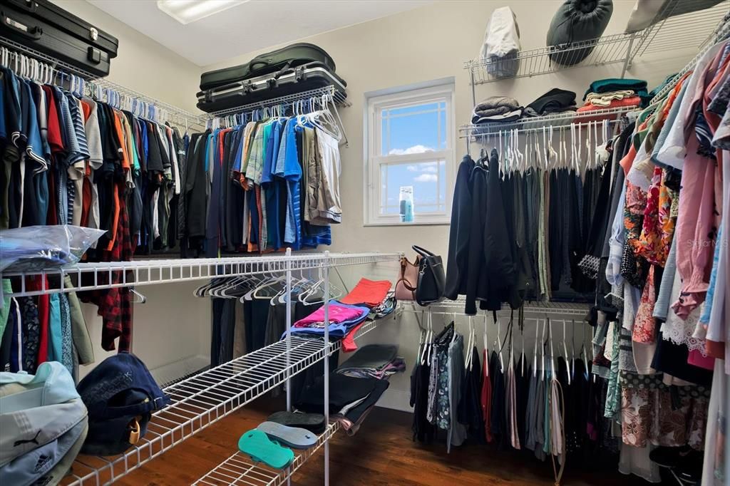 Active With Contract: $674,999 (4 beds, 2 baths, 2972 Square Feet)