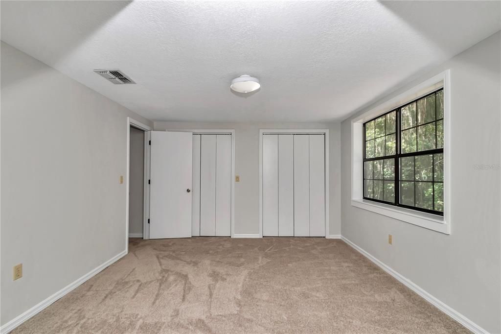 For Sale: $449,000 (4 beds, 2 baths, 1810 Square Feet)