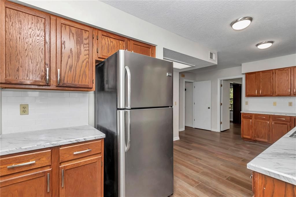 For Sale: $449,000 (4 beds, 2 baths, 1810 Square Feet)