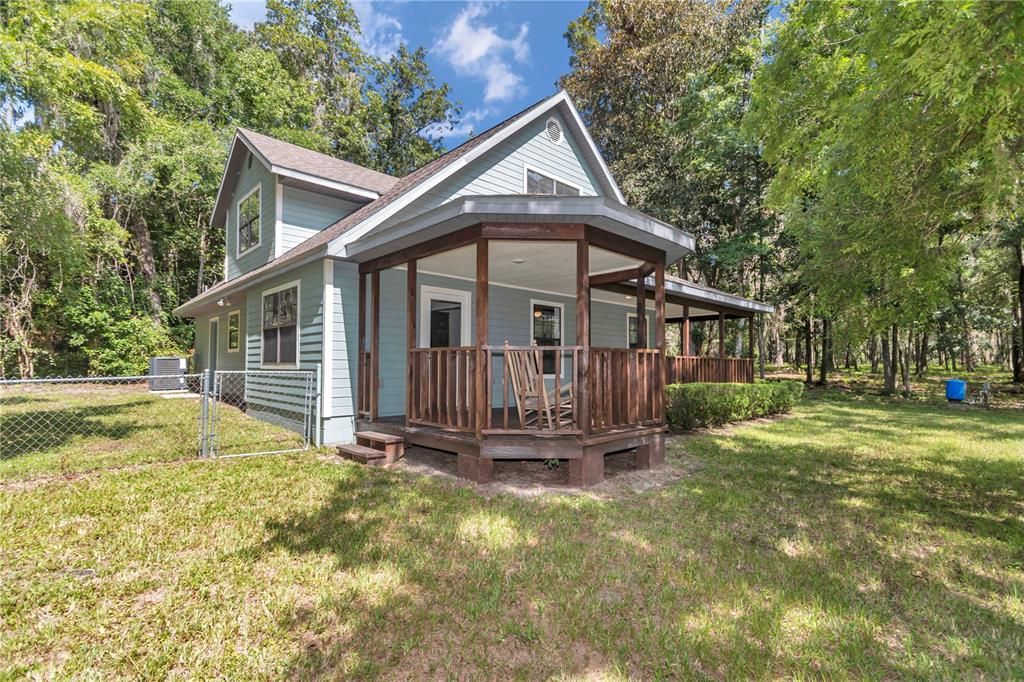 For Sale: $449,000 (4 beds, 2 baths, 1810 Square Feet)