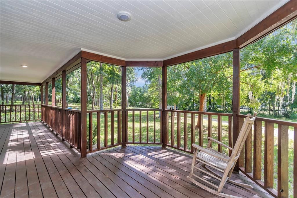 For Sale: $449,000 (4 beds, 2 baths, 1810 Square Feet)