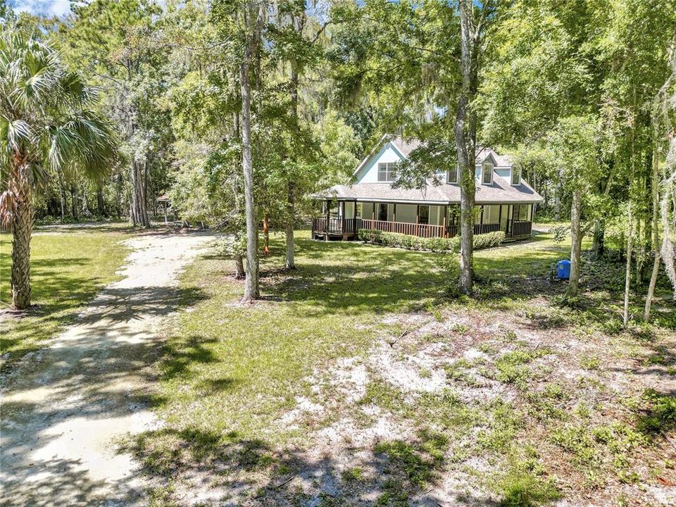 For Sale: $449,000 (4 beds, 2 baths, 1810 Square Feet)