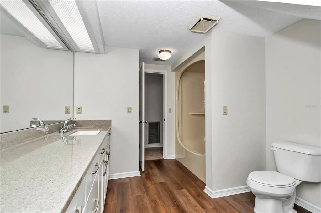 For Sale: $449,000 (4 beds, 2 baths, 1810 Square Feet)