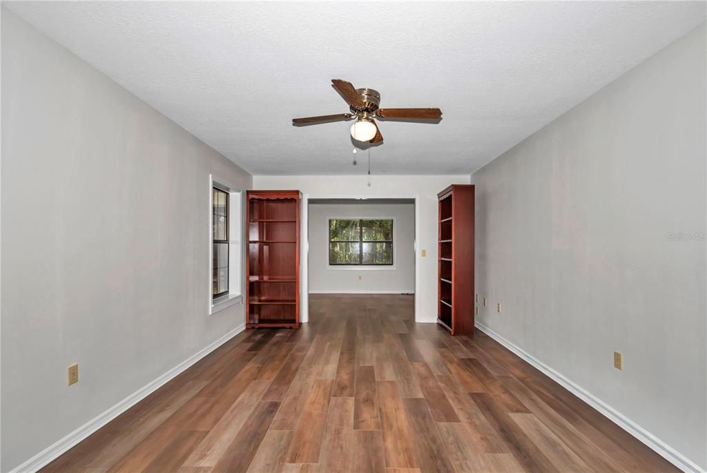 For Sale: $449,000 (4 beds, 2 baths, 1810 Square Feet)