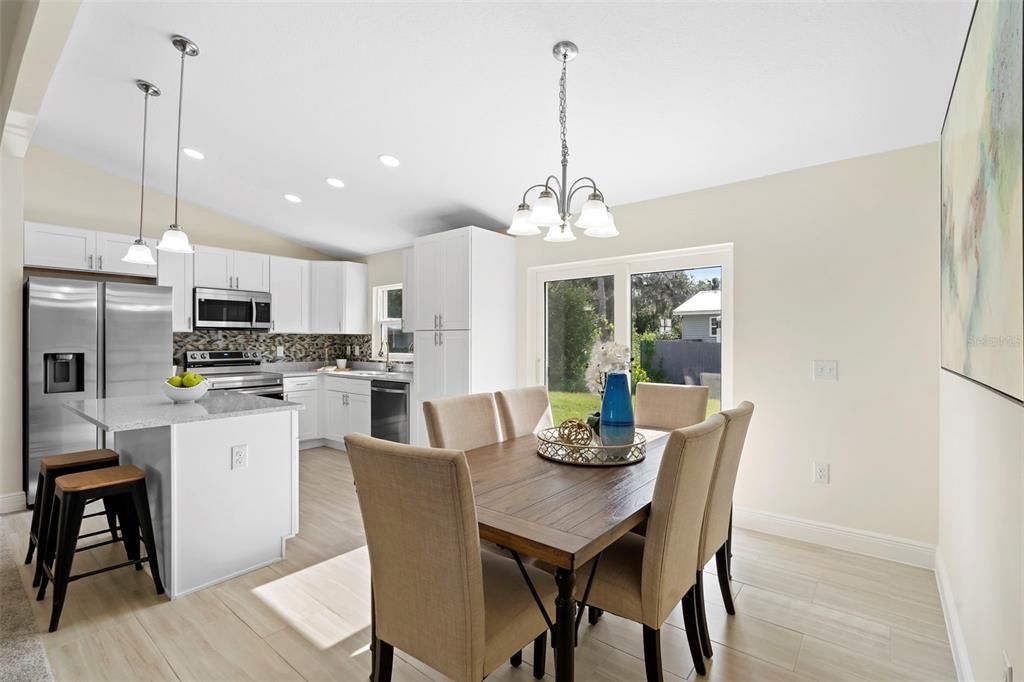 For Rent: $2,250 (3 beds, 2 baths, 1500 Square Feet)