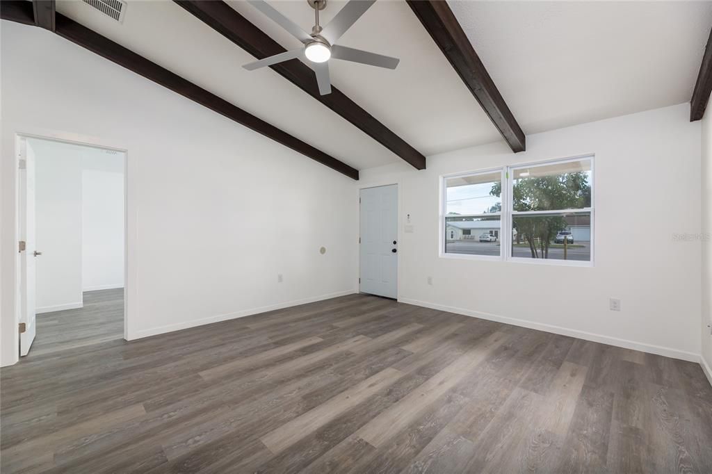 待售: $350,000 (3 贝兹, 2 浴室, 1512 平方英尺)