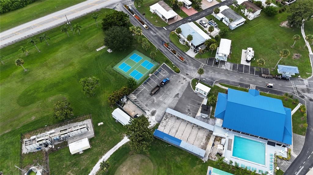 На продажу: $159,000 (2 спален, 2 ванн, 917 Квадратных фут)