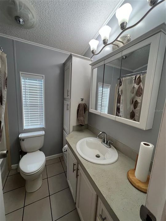 На продажу: $159,000 (2 спален, 2 ванн, 917 Квадратных фут)