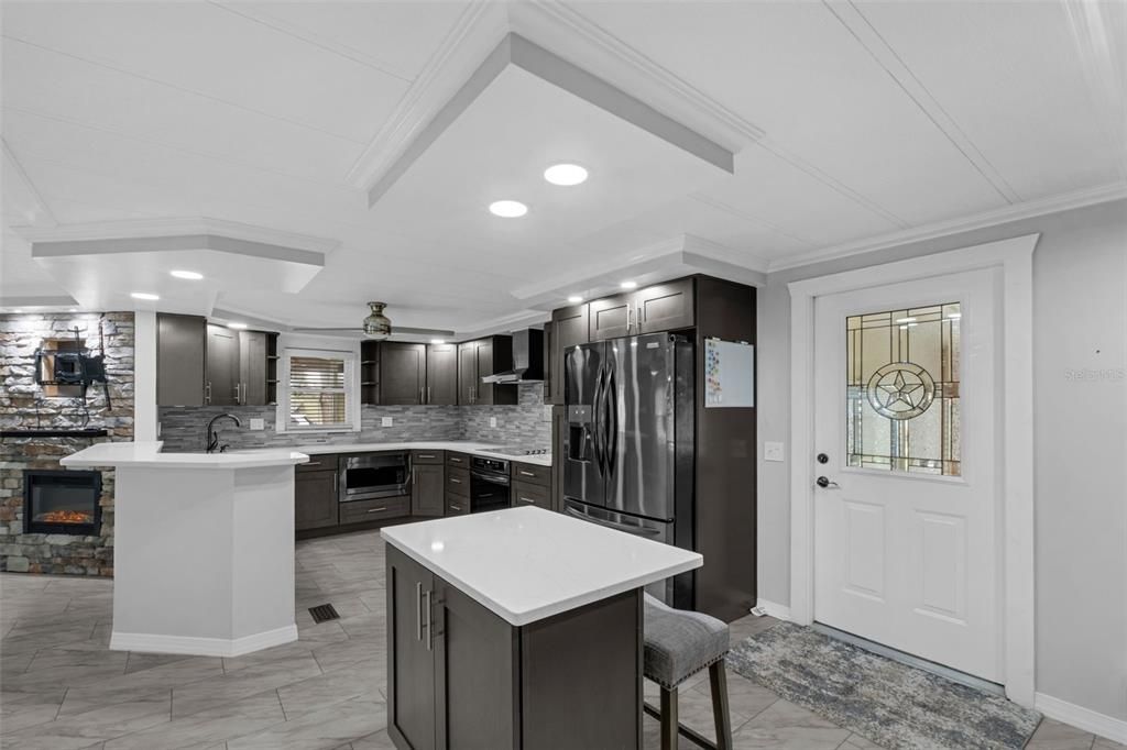 На продажу: $160,000 (2 спален, 2 ванн, 1080 Квадратных фут)