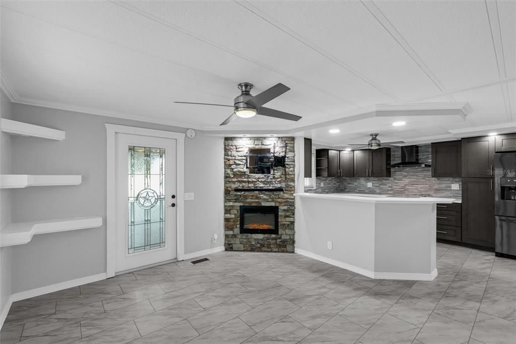 На продажу: $160,000 (2 спален, 2 ванн, 1080 Квадратных фут)