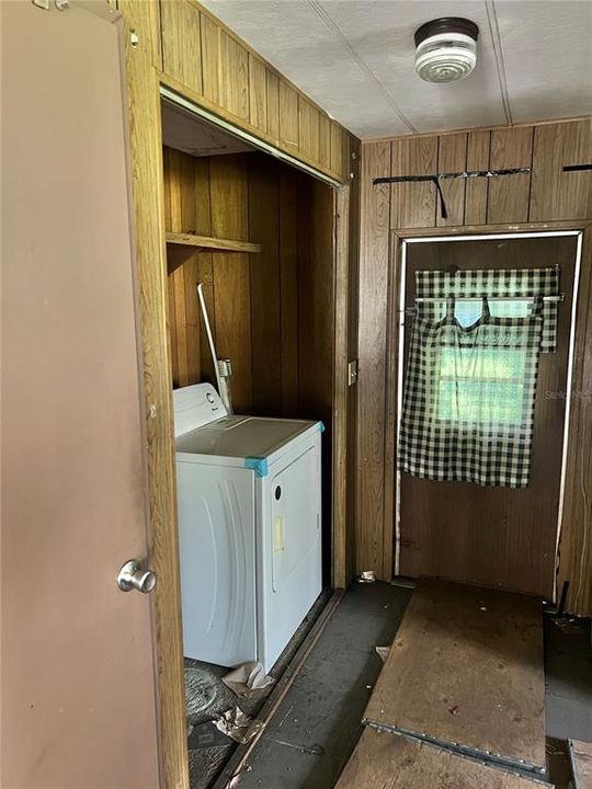 For Sale: $184,000 (3 beds, 2 baths, 1440 Square Feet)