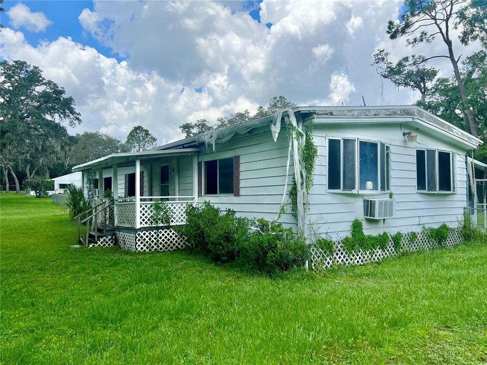 For Sale: $184,000 (3 beds, 2 baths, 1440 Square Feet)