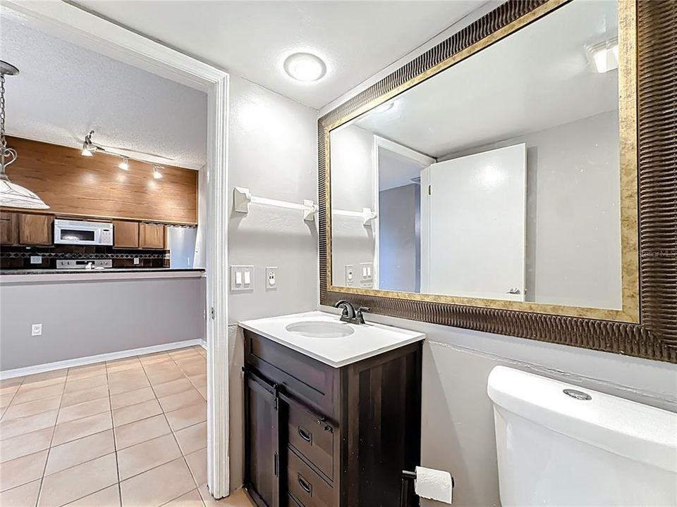 Activo con contrato: $209,990 (2 camas, 2 baños, 1285 Pies cuadrados)