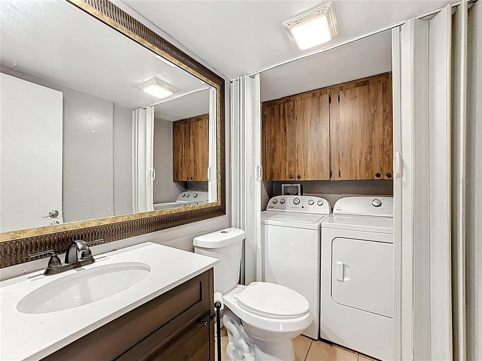 Activo con contrato: $209,990 (2 camas, 2 baños, 1285 Pies cuadrados)