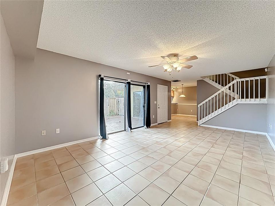 Activo con contrato: $209,990 (2 camas, 2 baños, 1285 Pies cuadrados)