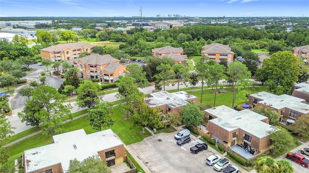 Activo con contrato: $209,990 (2 camas, 2 baños, 1285 Pies cuadrados)