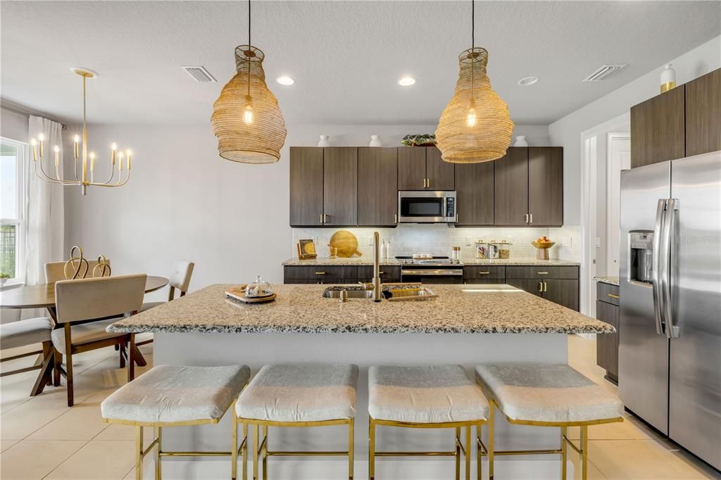 En Venta: $465,000 (3 camas, 2 baños, 1666 Pies cuadrados)