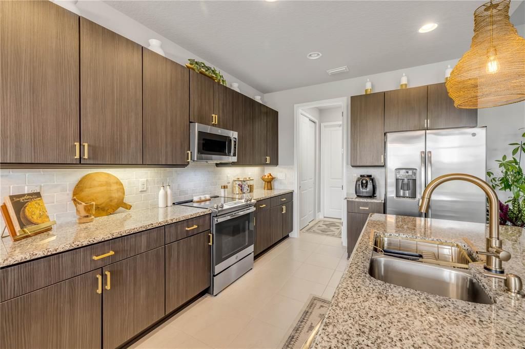 En Venta: $465,000 (3 camas, 2 baños, 1666 Pies cuadrados)