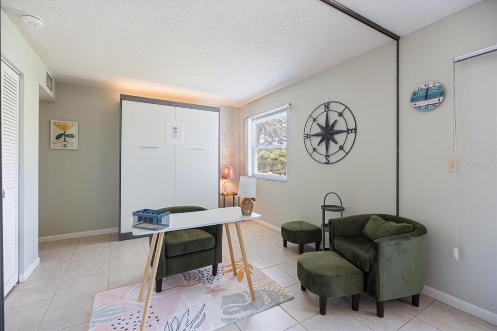 For Rent: $3,400 (2 beds, 2 baths, 888 Square Feet)