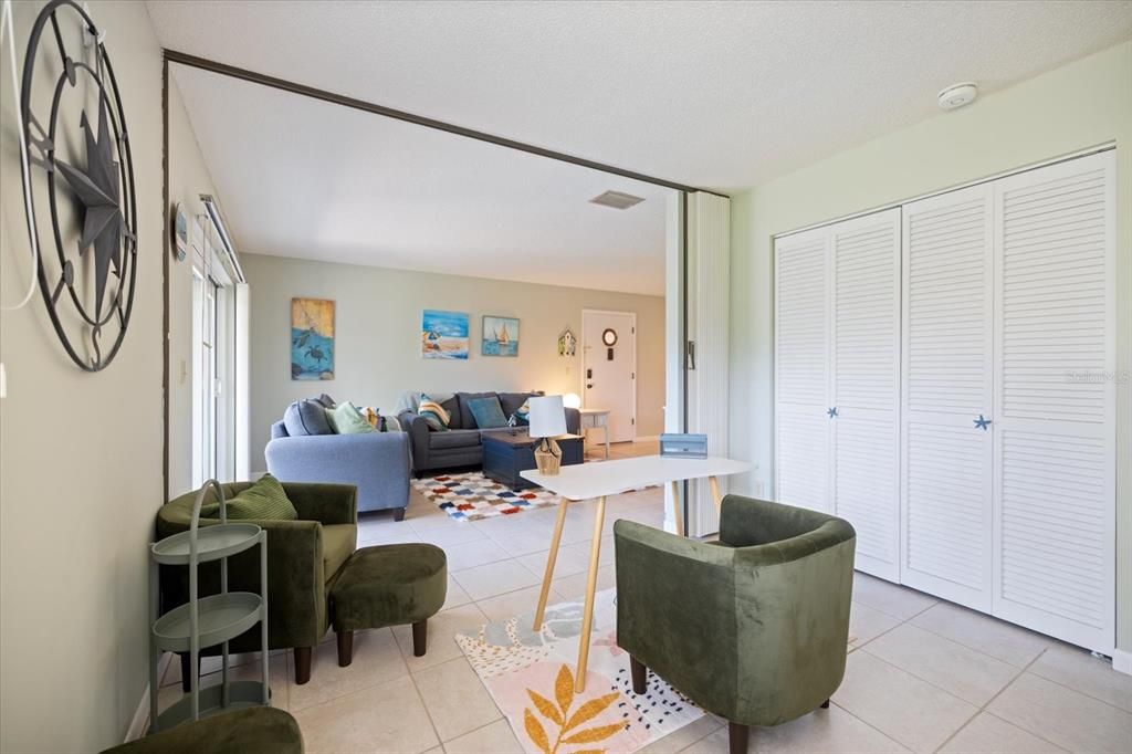 For Rent: $3,400 (2 beds, 2 baths, 888 Square Feet)