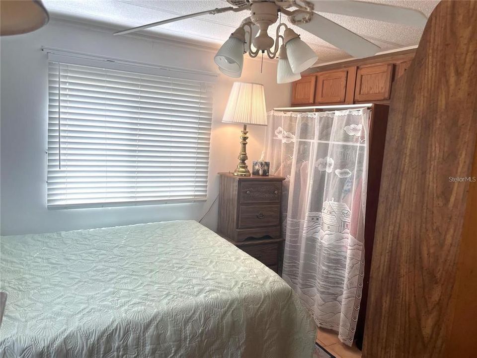 For Sale: $105,000 (2 beds, 2 baths, 736 Square Feet)