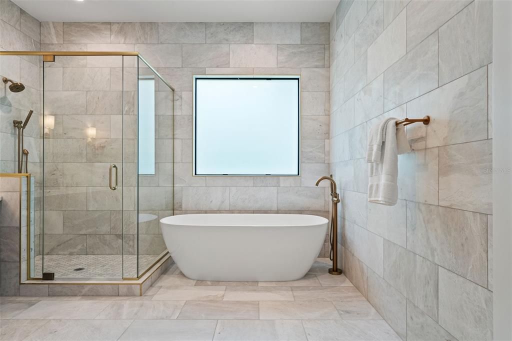 En Renta: $17,000 (7 camas, 7 baños, 6398 Pies cuadrados)