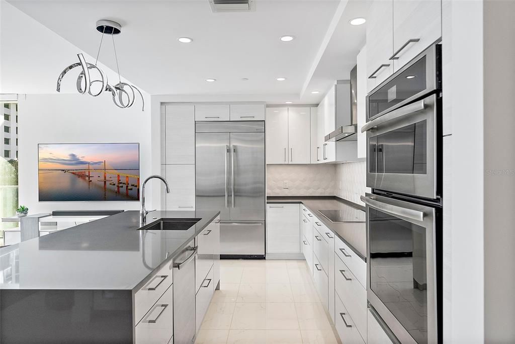 出租: $8,500 (2 贝兹, 2 浴室, 1894 平方英尺)