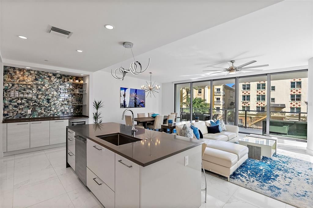 出租: $8,500 (2 贝兹, 2 浴室, 1894 平方英尺)