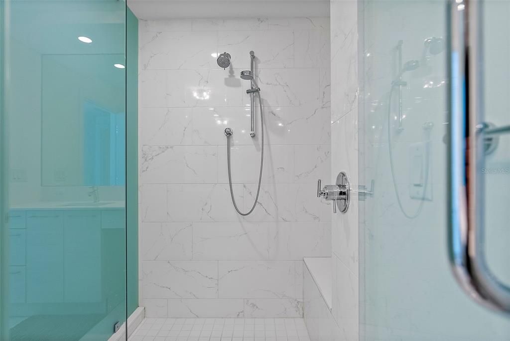 出租: $8,500 (2 贝兹, 2 浴室, 1894 平方英尺)