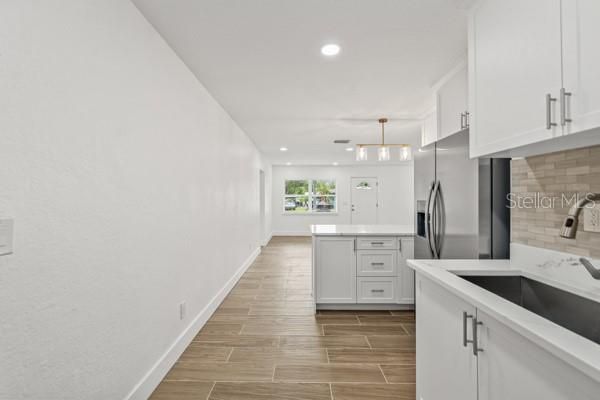 Activo con contrato: $364,900 (3 camas, 2 baños, 1282 Pies cuadrados)