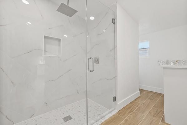 Activo con contrato: $364,900 (3 camas, 2 baños, 1282 Pies cuadrados)