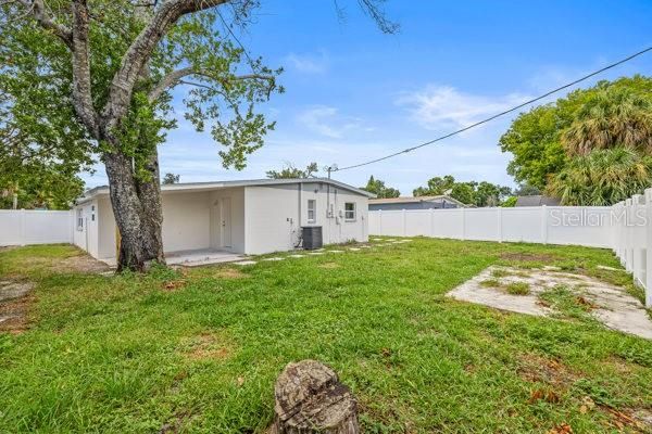 Activo con contrato: $364,900 (3 camas, 2 baños, 1282 Pies cuadrados)