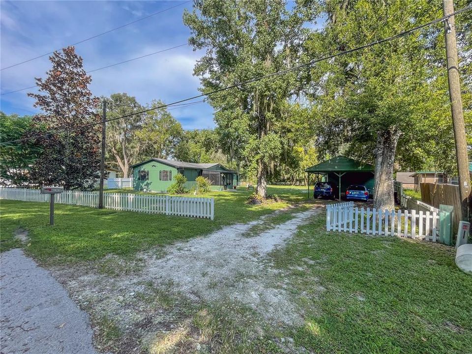 Activo con contrato: $165,000 (2 camas, 1 baños, 1176 Pies cuadrados)