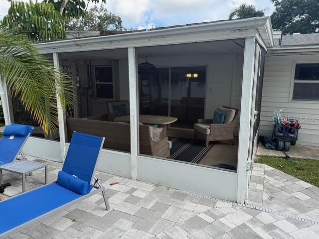 В аренду: $4,000 (4 спален, 2 ванн, 1989 Квадратных фут)