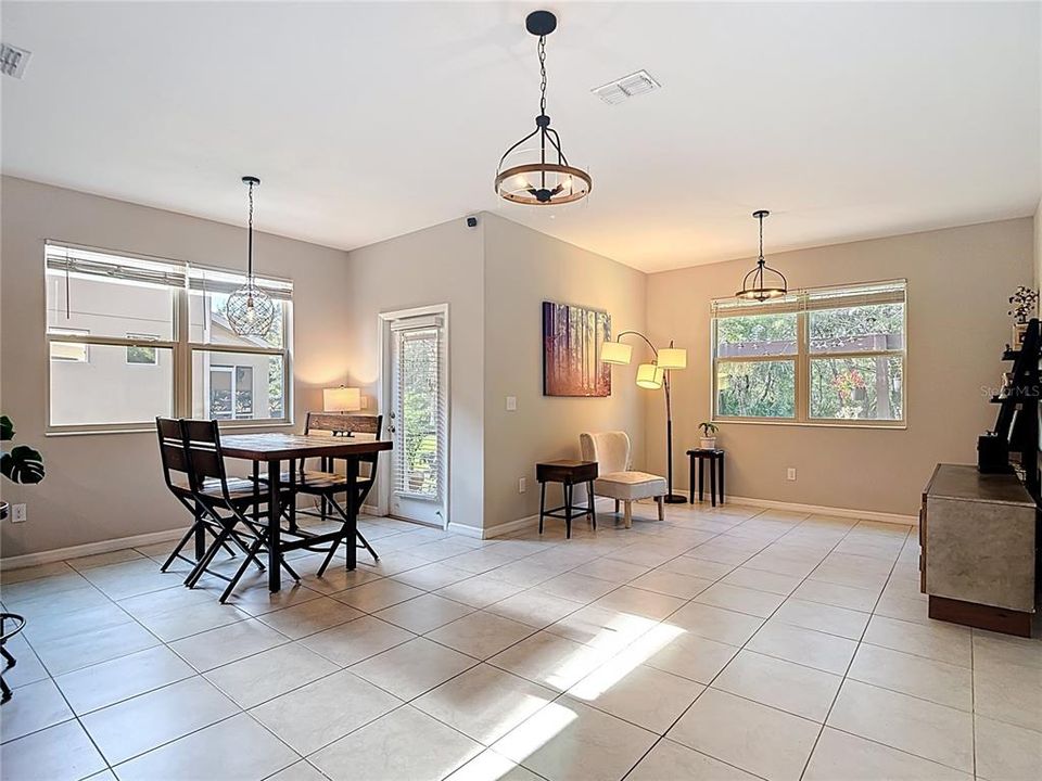 En Venta: $279,000 (3 camas, 2 baños, 1787 Pies cuadrados)