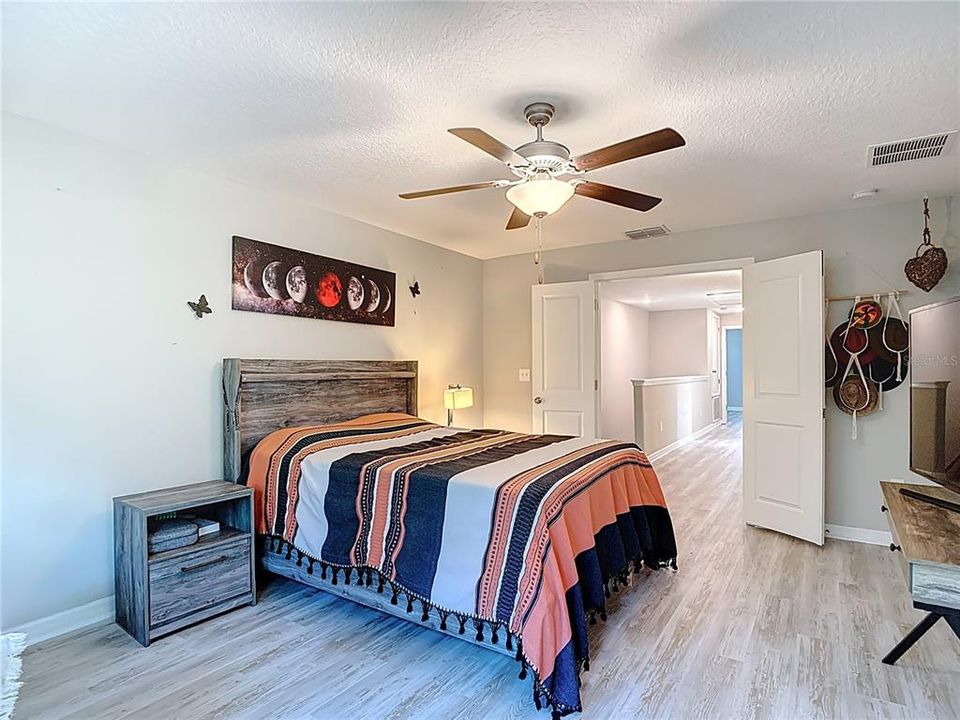 En Venta: $279,000 (3 camas, 2 baños, 1787 Pies cuadrados)