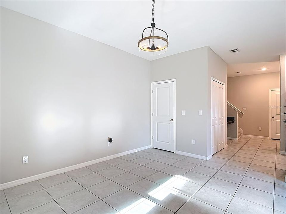 En Venta: $279,000 (3 camas, 2 baños, 1787 Pies cuadrados)