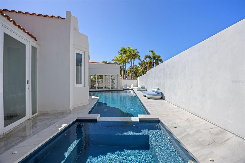 待售: $5,500,000 (4 贝兹, 4 浴室, 4200 平方英尺)