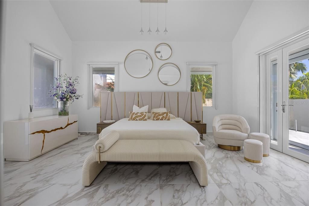 待售: $5,500,000 (4 贝兹, 4 浴室, 4200 平方英尺)