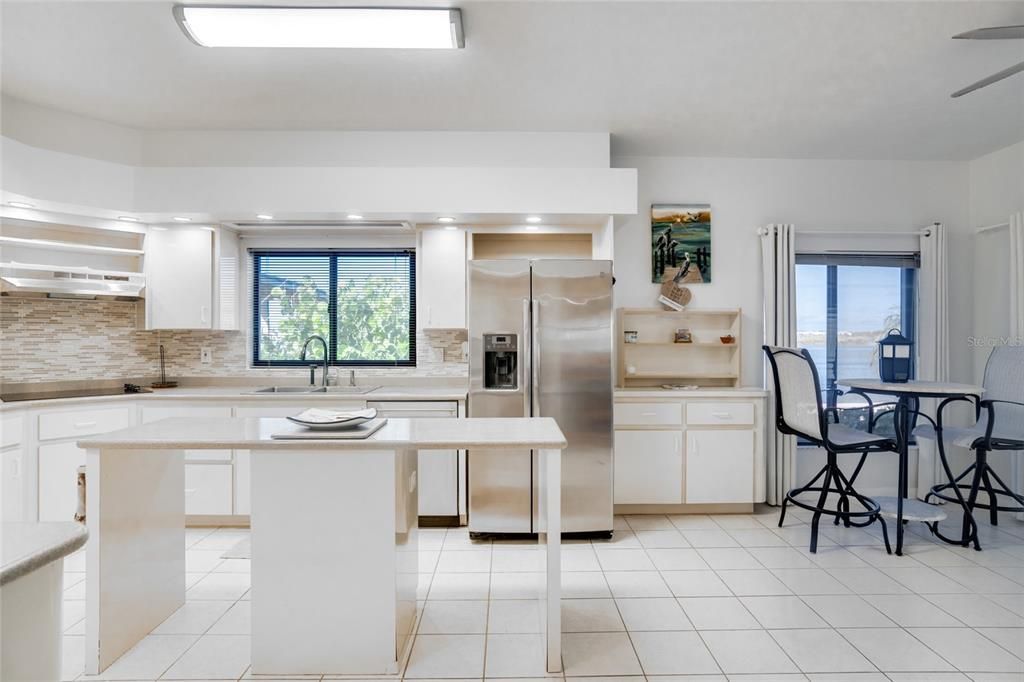 For Sale: $1,699,000 (3 beds, 3 baths, 3574 Square Feet)