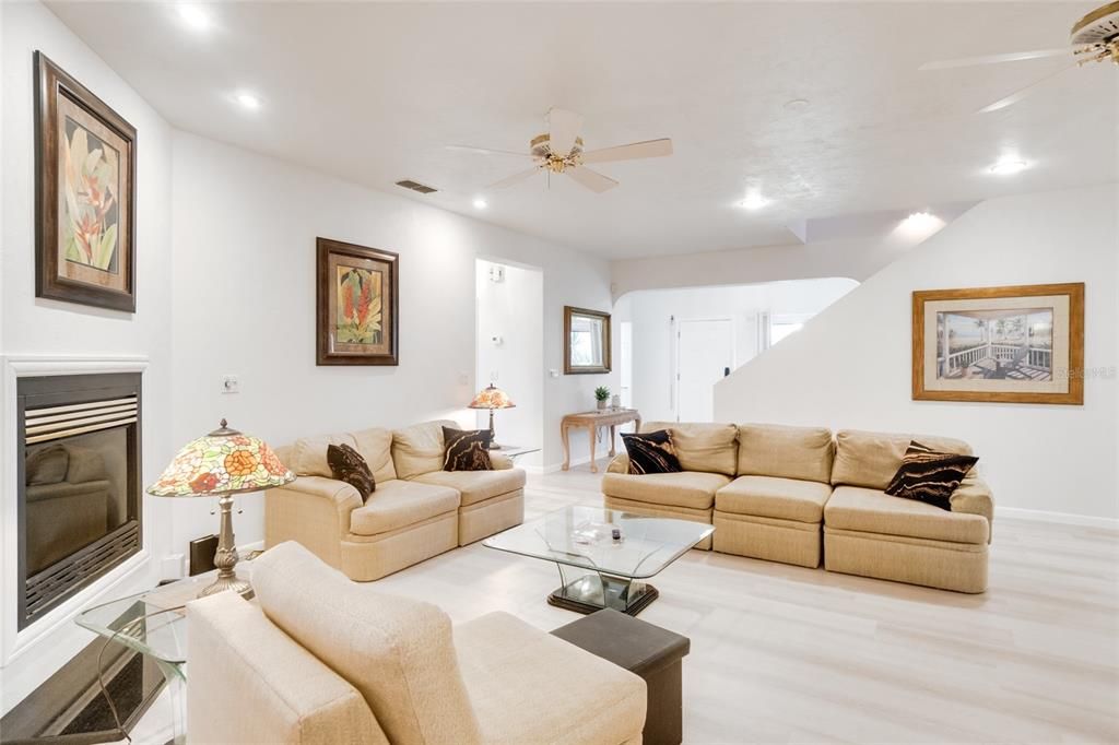 For Sale: $1,699,000 (3 beds, 3 baths, 3574 Square Feet)